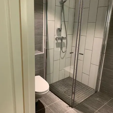 Private Owned Apartment Dr Holms Hotel * גיילו